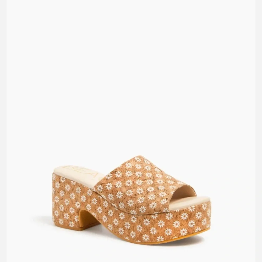 COPY - Tan and White Platform Shoes with Woven Design
